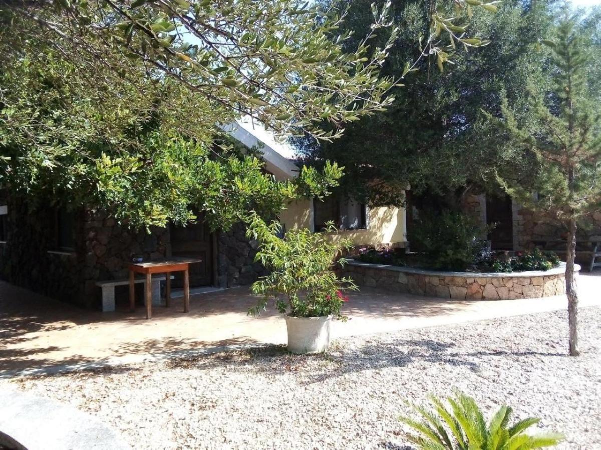Hotel Turismo Rurale Villa Maria Caterina Кала Гононе Екстериор снимка