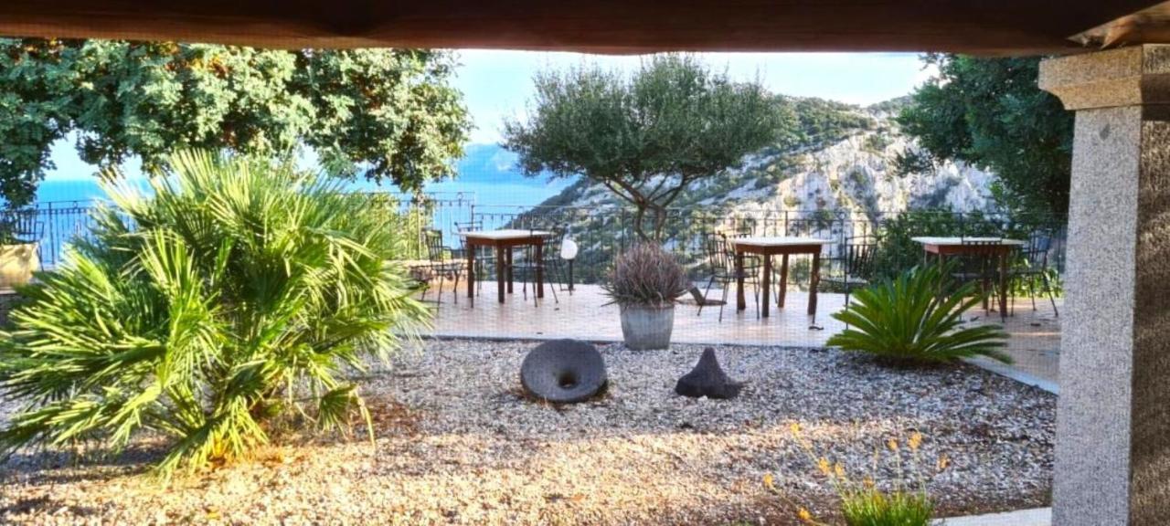 Hotel Turismo Rurale Villa Maria Caterina Кала Гононе Екстериор снимка