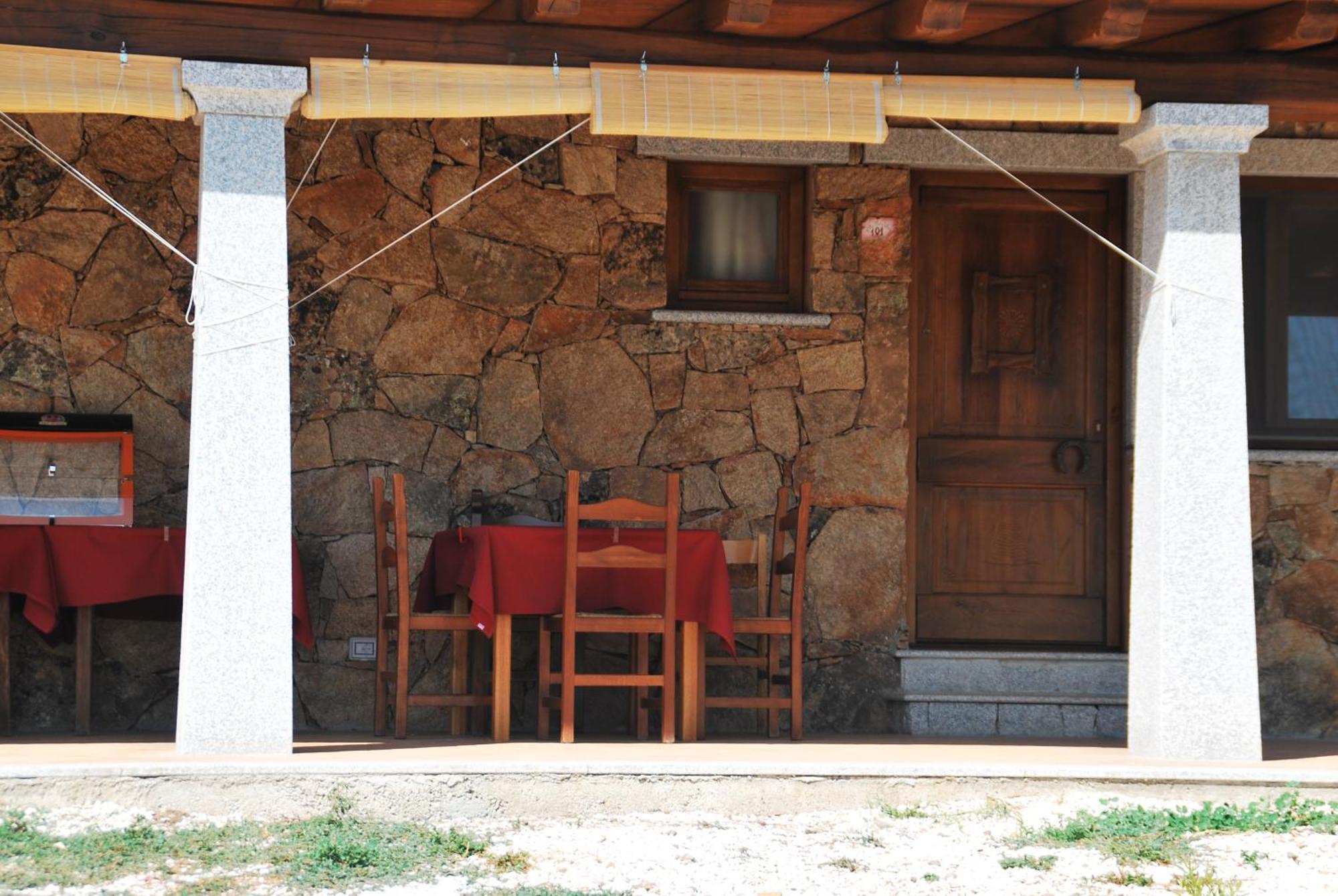 Hotel Turismo Rurale Villa Maria Caterina Кала Гононе Екстериор снимка