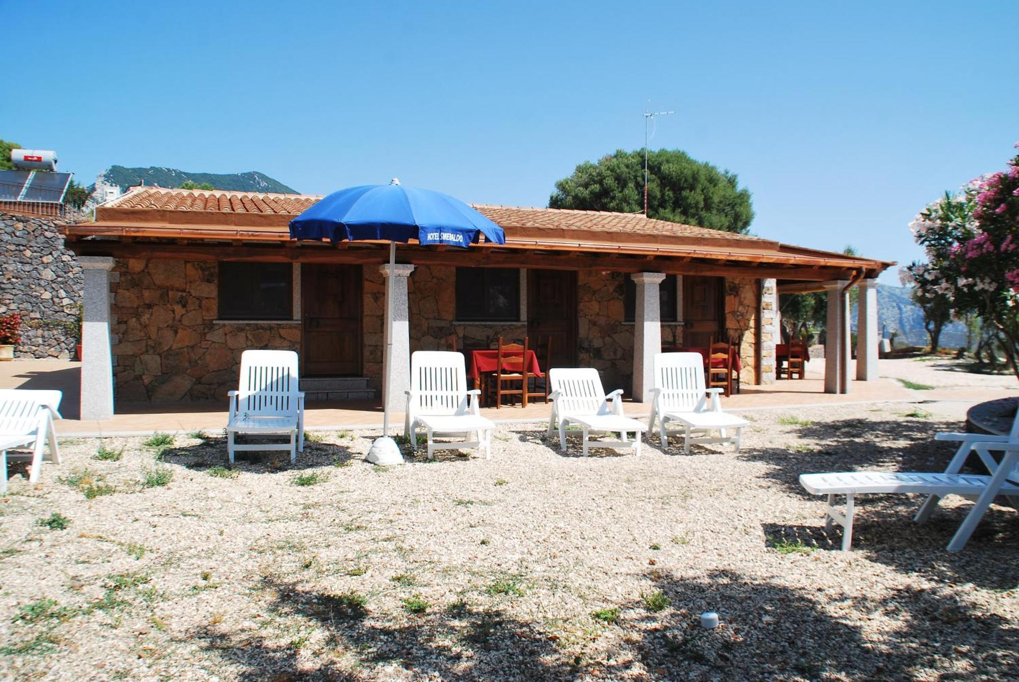 Hotel Turismo Rurale Villa Maria Caterina Кала Гононе Екстериор снимка