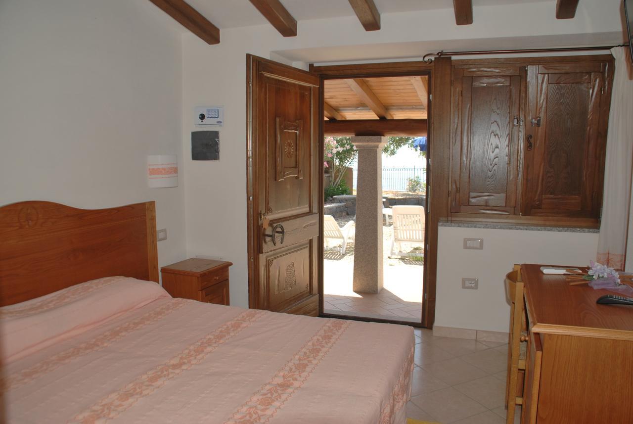 Hotel Turismo Rurale Villa Maria Caterina Кала Гононе Екстериор снимка