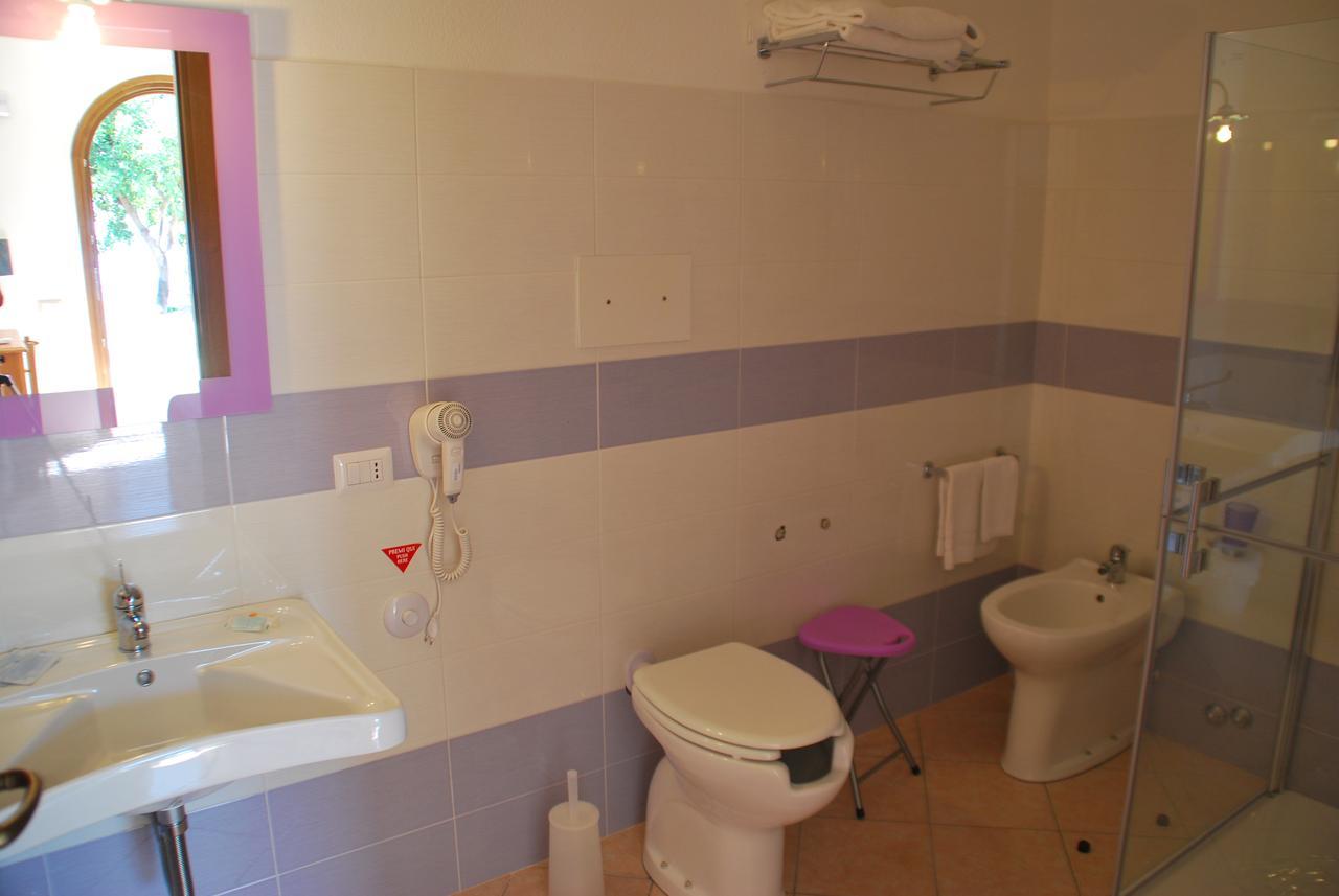 Hotel Turismo Rurale Villa Maria Caterina Кала Гононе Екстериор снимка
